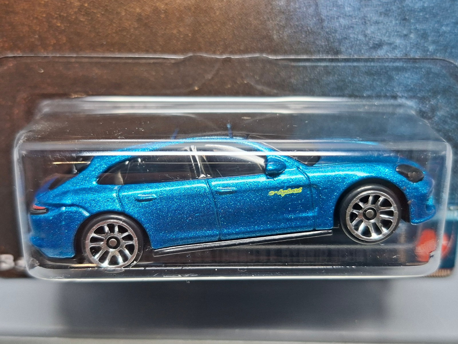 Hot Wheels Hybrid Speed  Porsche Panamera Turbo S E-hybrid sport (NP09)