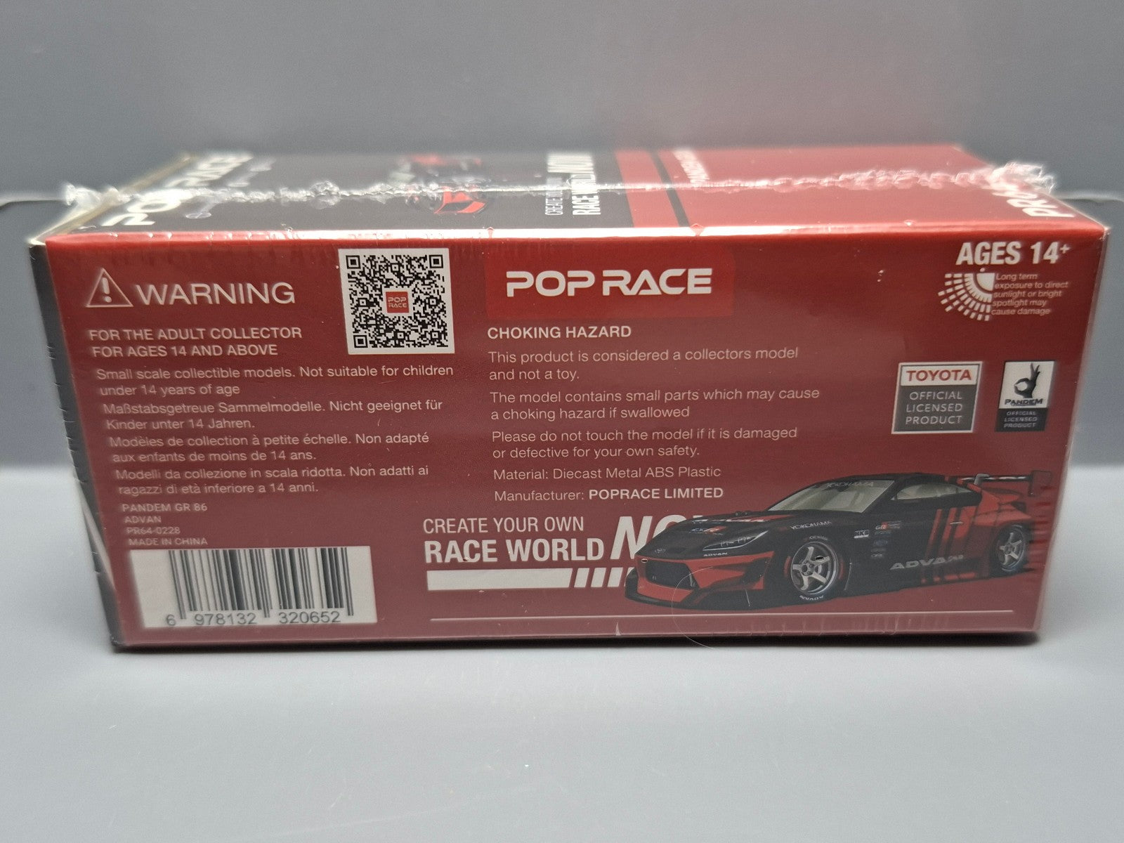 Pop Race 1/64  Toyota Pandem GR86  Advan (CP17)