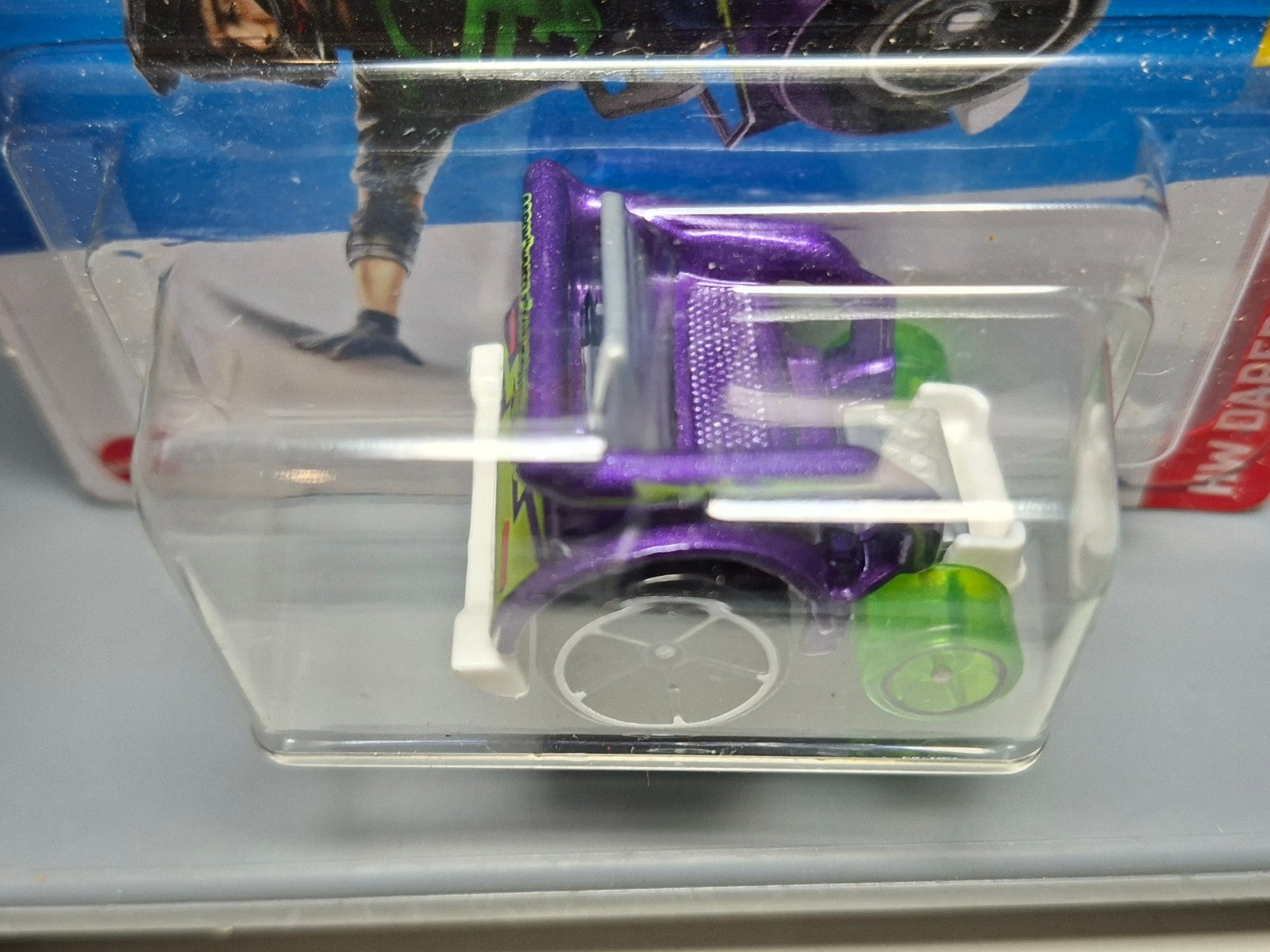 Hot Wheels Wheelie chair 2022-096 (CP19)