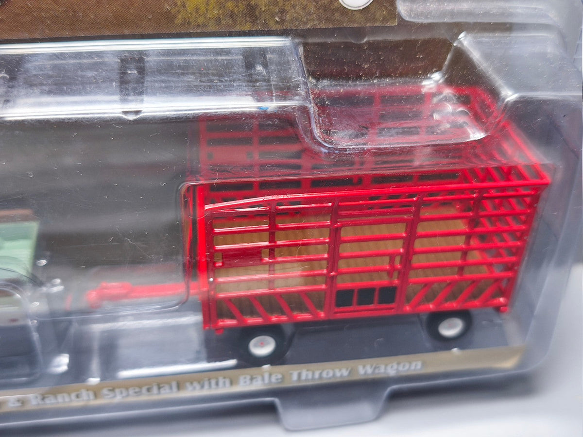 Greenlight Hitch & Tow Series 15 Ford F-100 Farm  Ranch Special   (CT03)