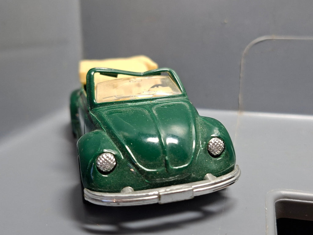 Maisto Volkswagen Beetle  (NP03)