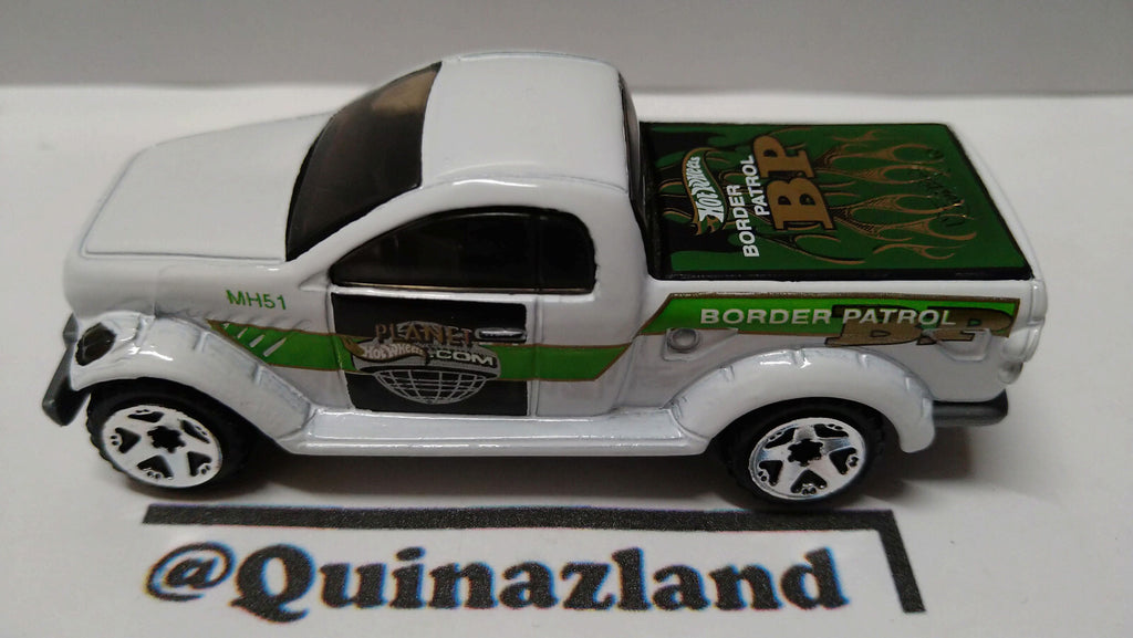 Hot Wheels Dodge Power Wagon 2002-114 (A14)
