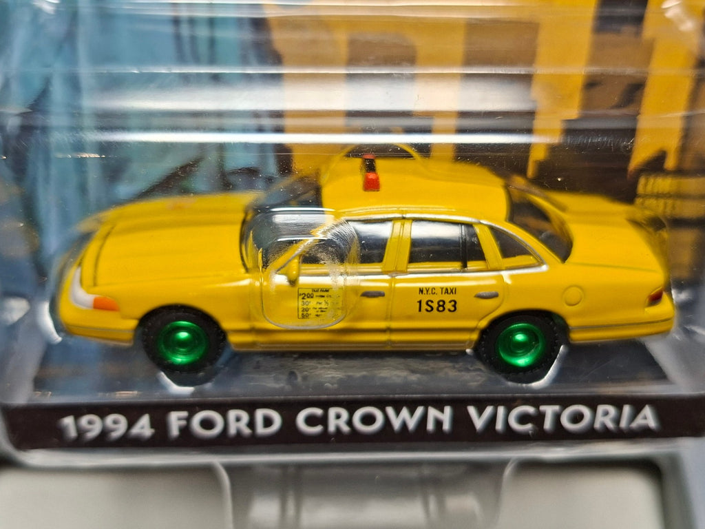 Greenlight Exclusive New York 1994 Ford Crown Victoria Chase Green   (NG60)