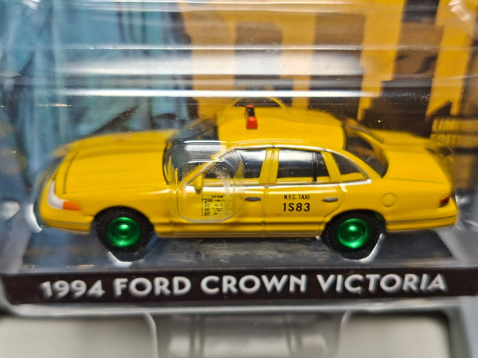 Greenlight Exclusive New York 1994 Ford Crown Victoria Chase Green   (NG60)