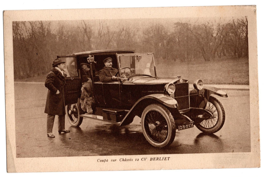 CPA automobile Berliet 12 CV – Coupé chauffeur vers 1925 T0001
