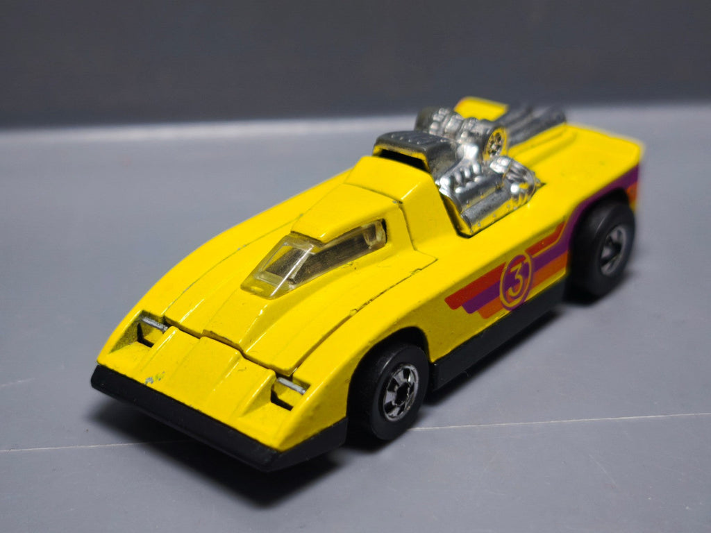 Hot Wheels 1981 flying customs  Cannonade version BW jaune citron  (A25)