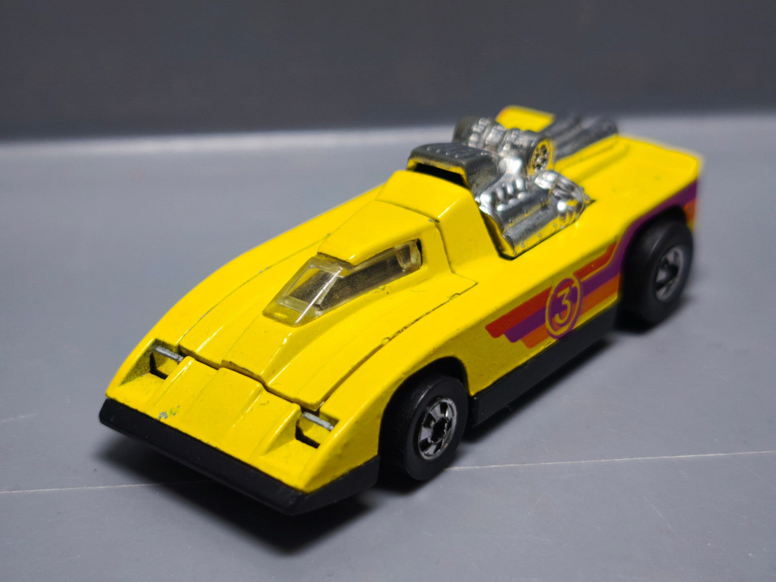 Hot Wheels 1981 flying customs  Cannonade version BW jaune citron  (A25)