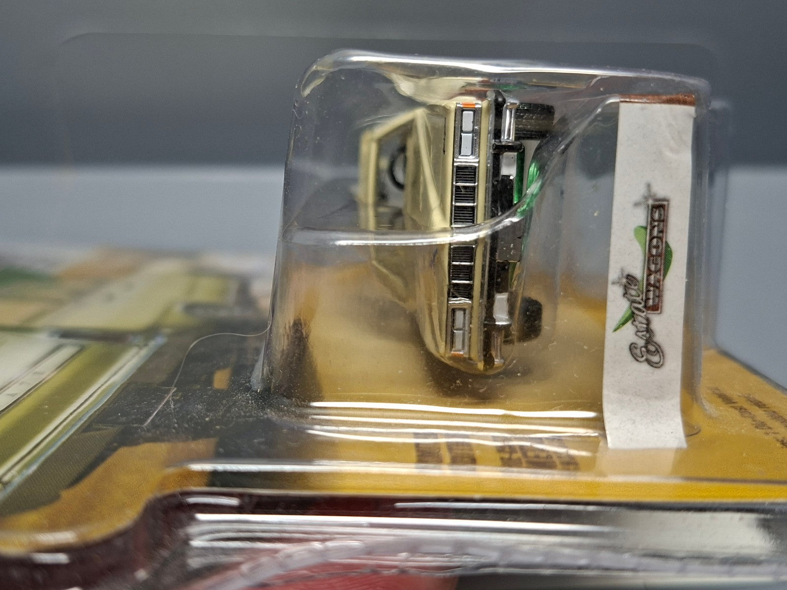 Greenlight Estate Wagons '76 Pontiac  leMans Safari Chase Green Wheels (NG23)