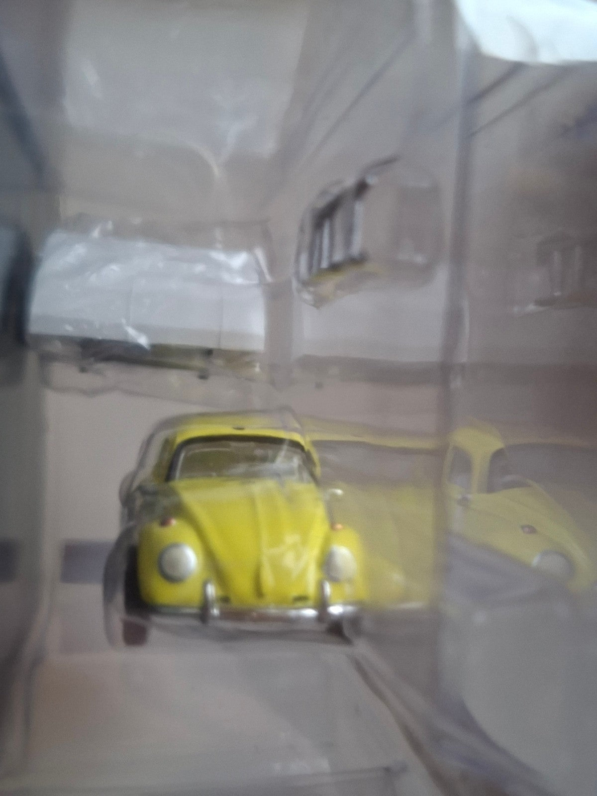Greenlight The Great Outdoors Series 4 Classic Volkswagen Beetle   (NG29)