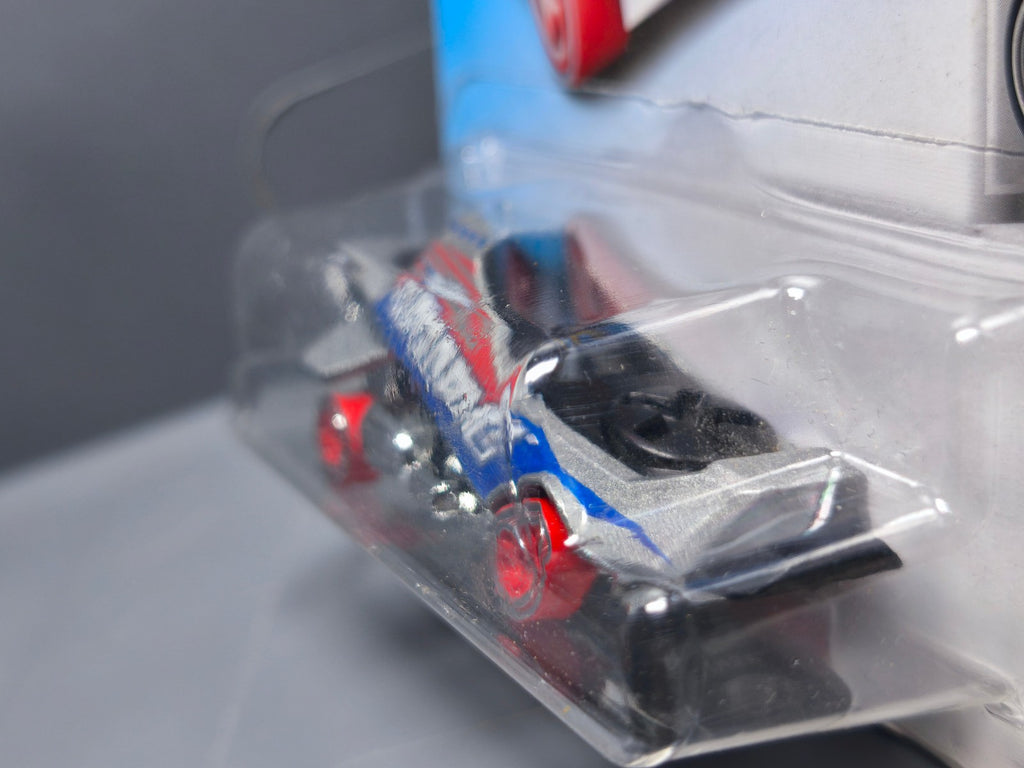 Hot Wheels Hover & Out  2019-050 (NP18)