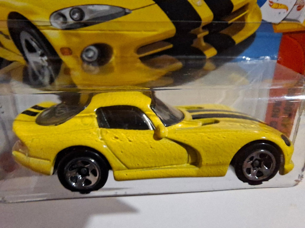 Hot Wheels '96 Dodge Viper GTS  2025-176 (NP02)