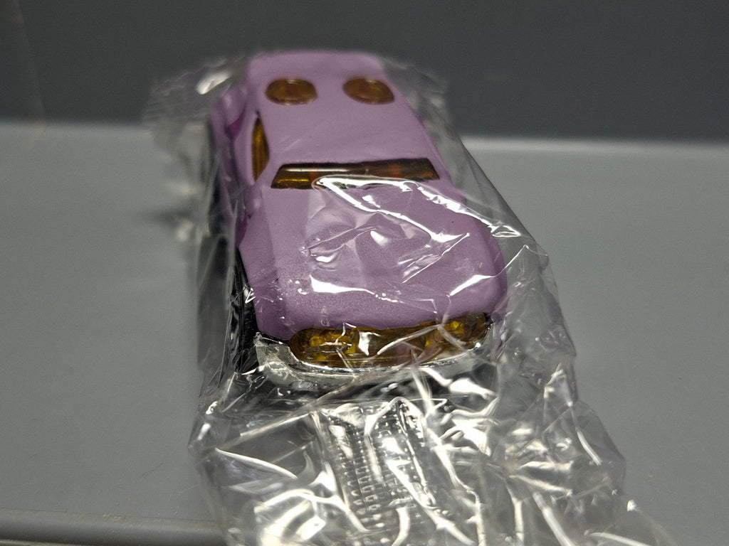 Hot Wheels 2008 egg hunt easter speedsters Rocket box  (NG34)