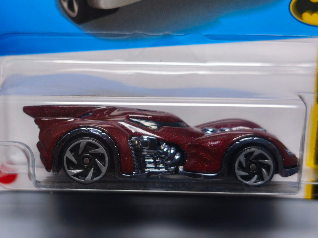 Hot Wheels Batmobile   2022-032 (NP17)