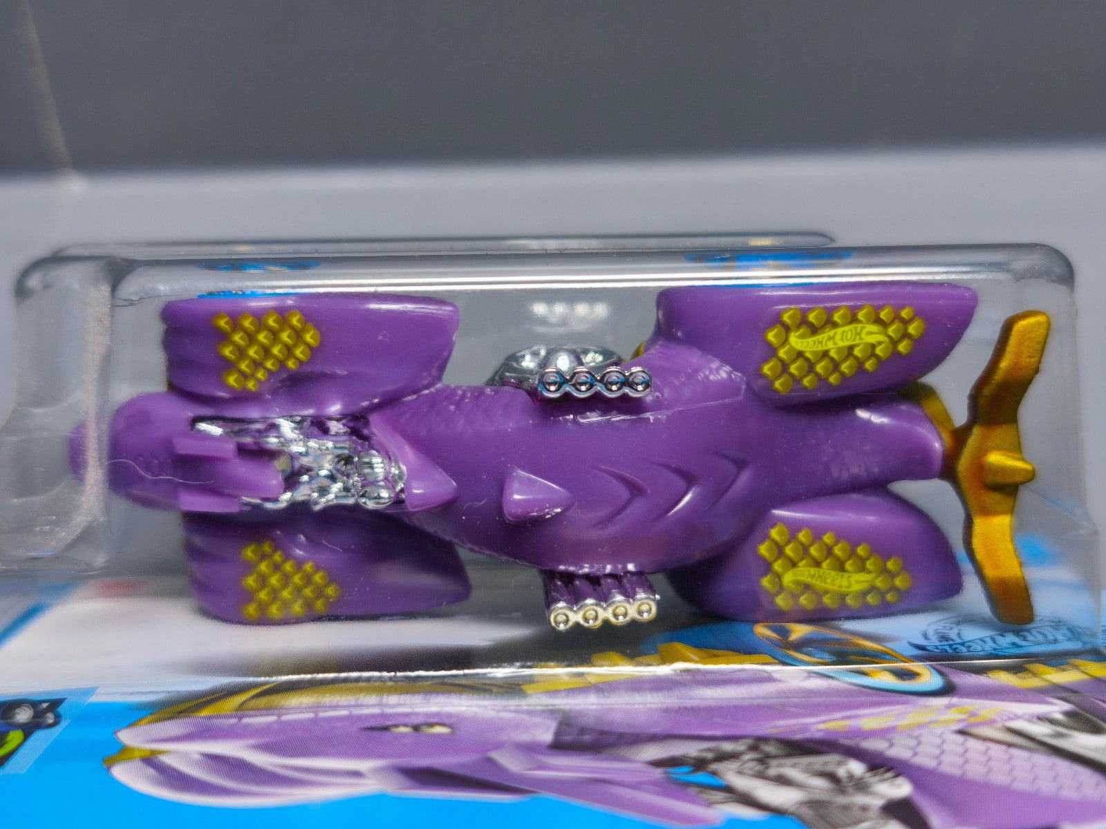 Hot Wheels Knight Draggin' 2020-178  (NP39)