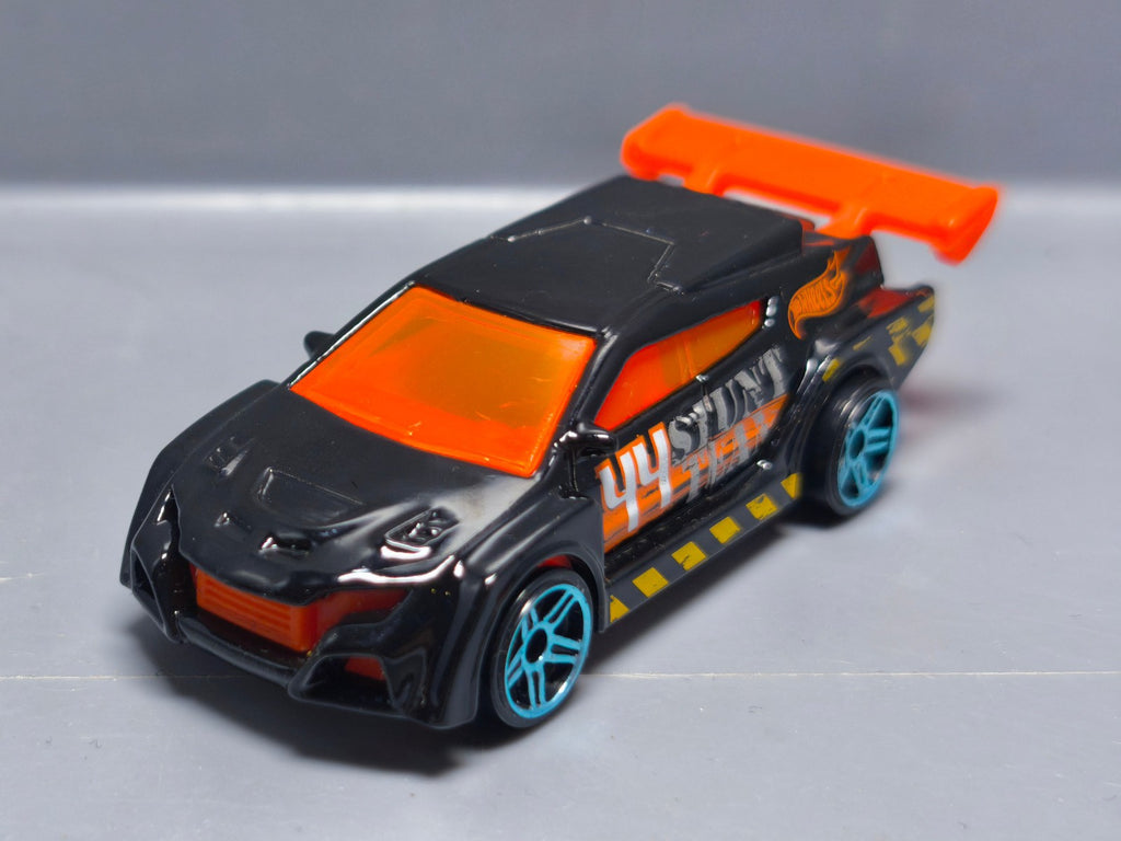 Hot Wheels 2015 multipack  Loop coupe  (A04)