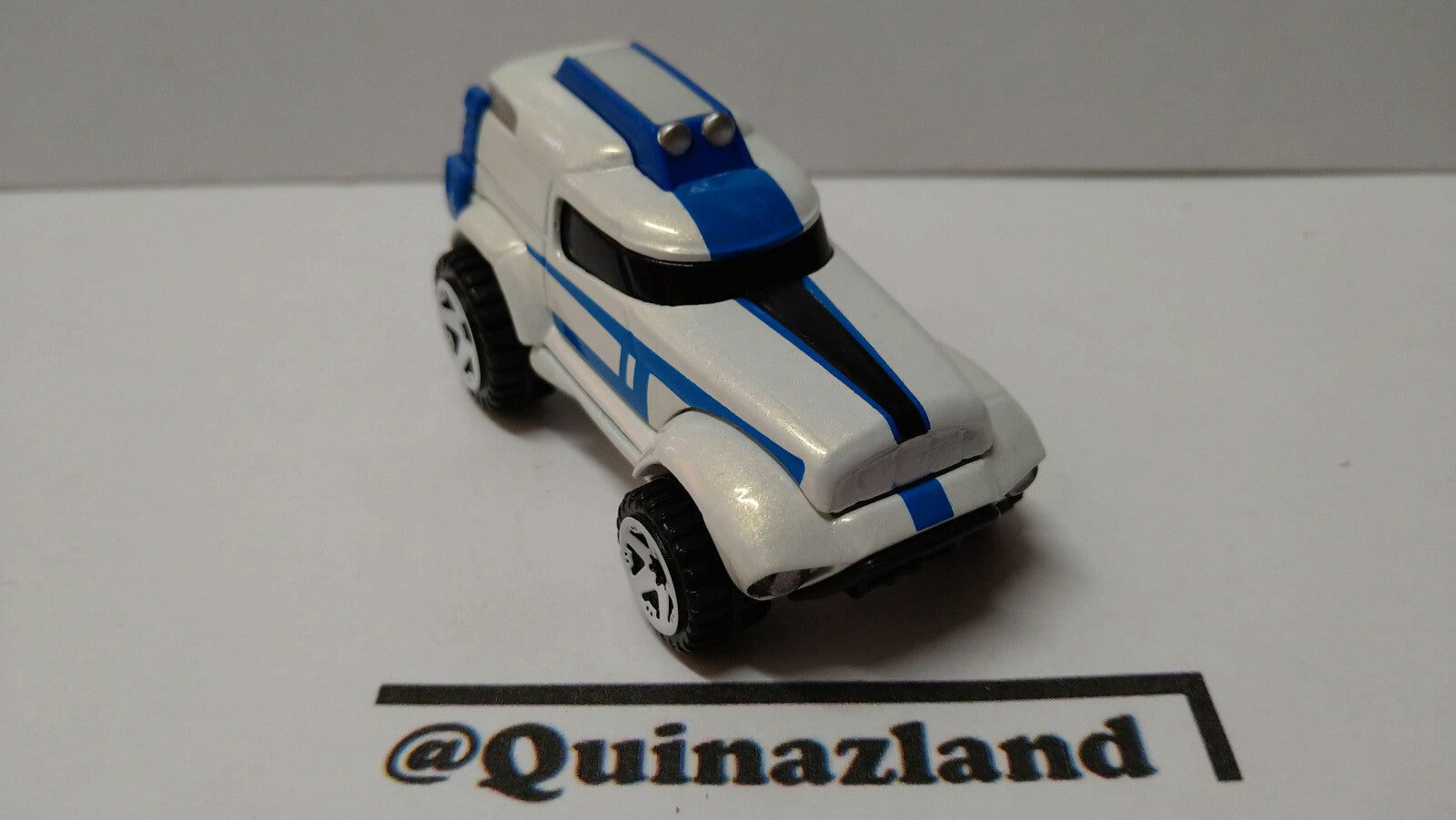 Hot Wheels 2015 star wars  501st clone trooper    (A14)