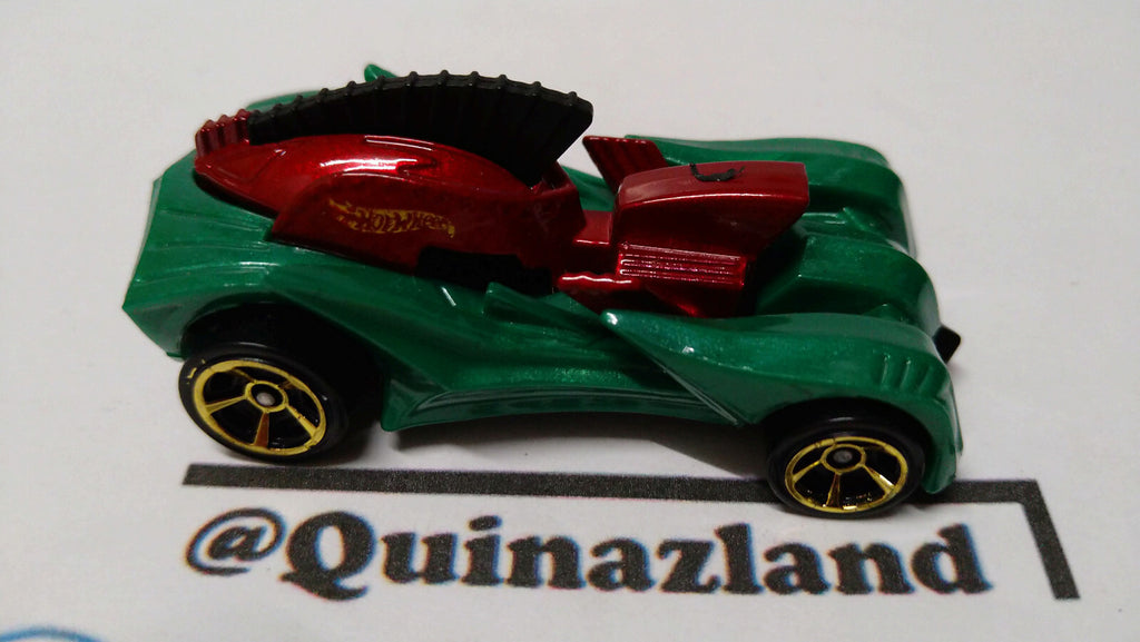 Hot Wheels Troyes soldier 2012-001  (A15)