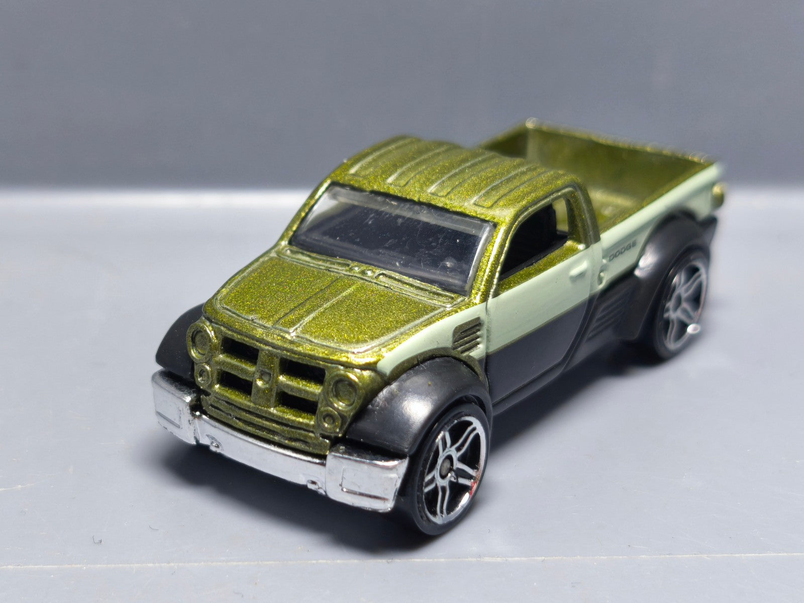 Hot Wheels 2012 exclusive multipack  Dodge M80  (A04)