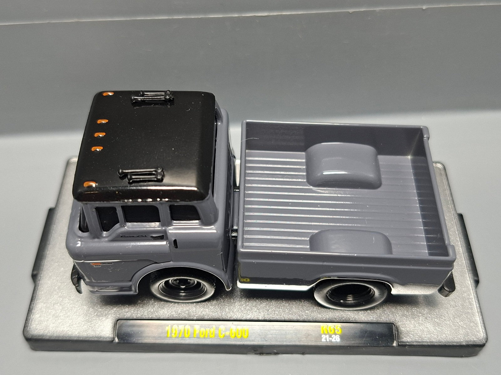 M2 Machines Details 1970 Ford C-600  (CP20)