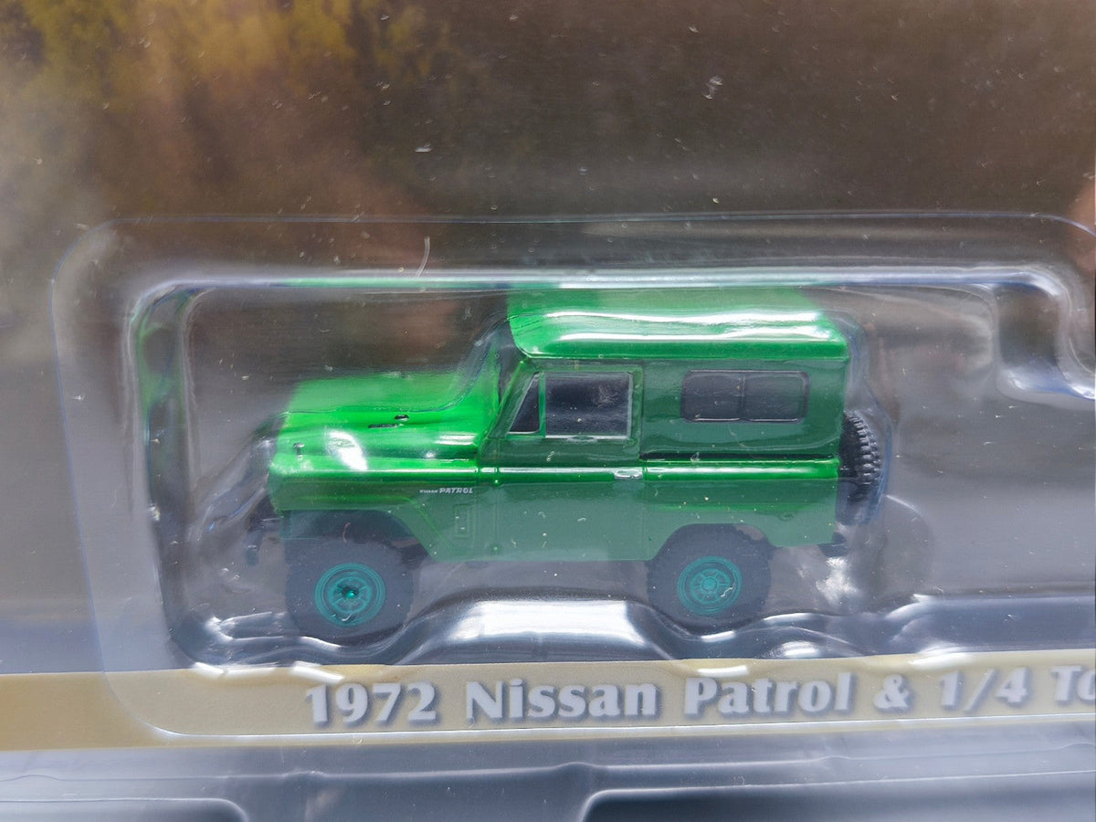 Greenlight Hitch & Tow 1972 Nissan Patrol and 1/4 Ton Cargo Trailer Chase (CT03)