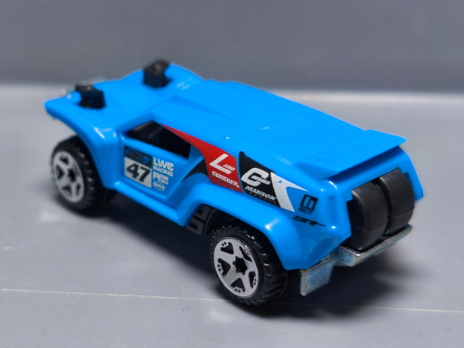 Hot Wheels Land crusher 2014-115   (A32)