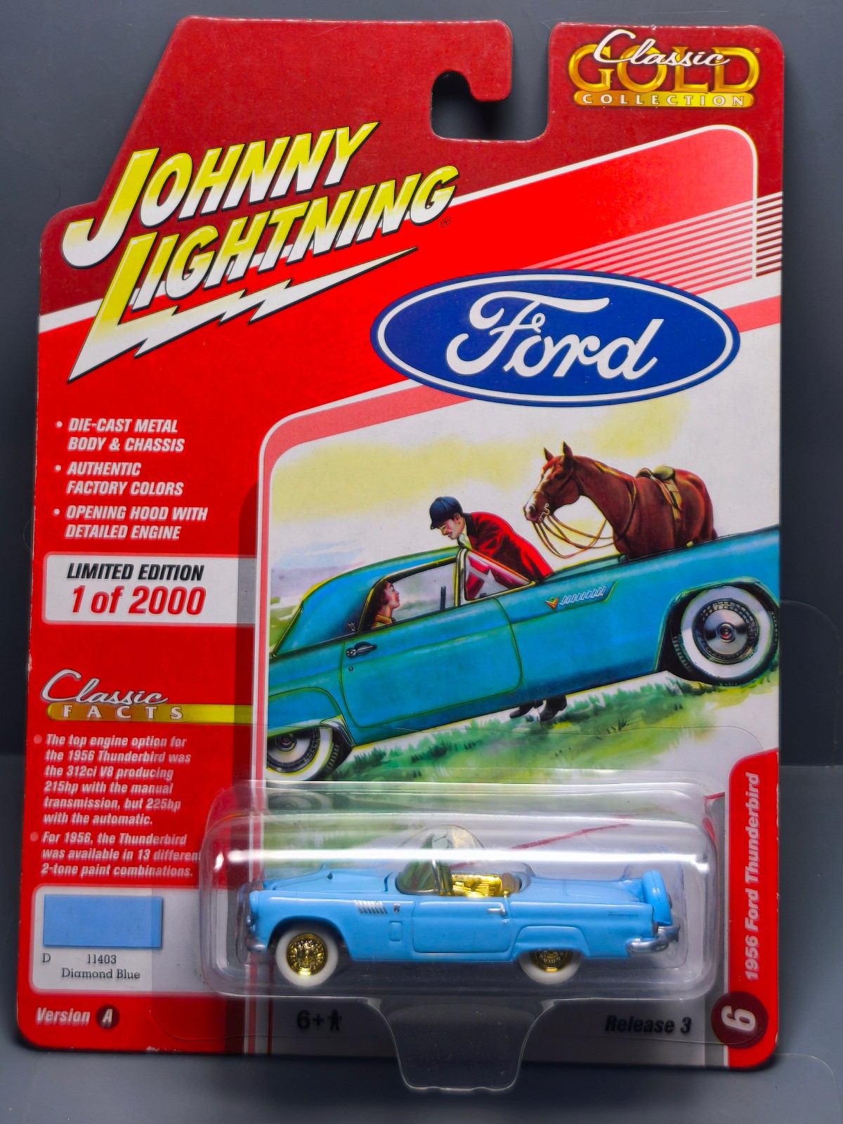 Johnny Lightning Classic Gold 1956 Ford Thunderbird Chase   (NG52)