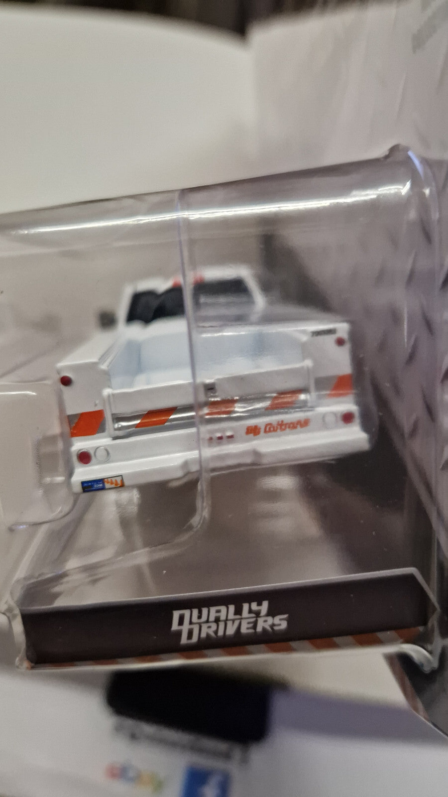 Greenlight 2024 Dually Drivers Series 15  2013 Chevrolet Silverado (NG23)