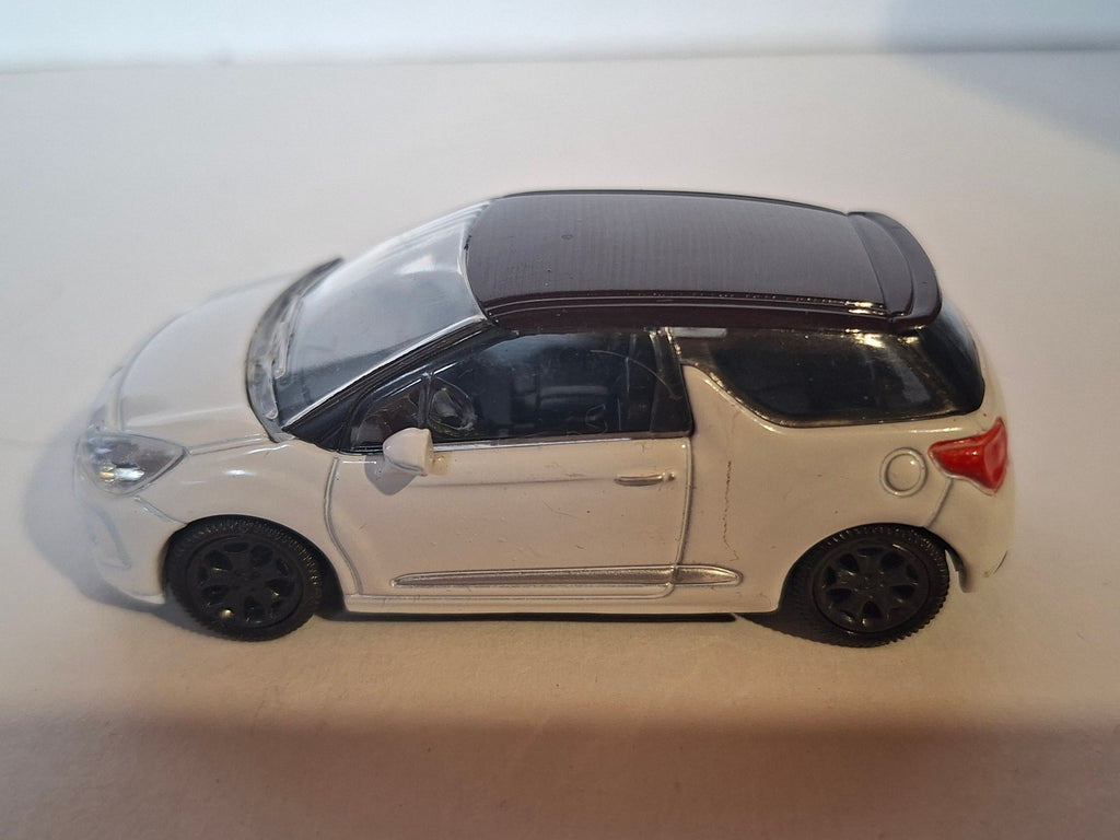 Norev  Citroën DS3  (A01)