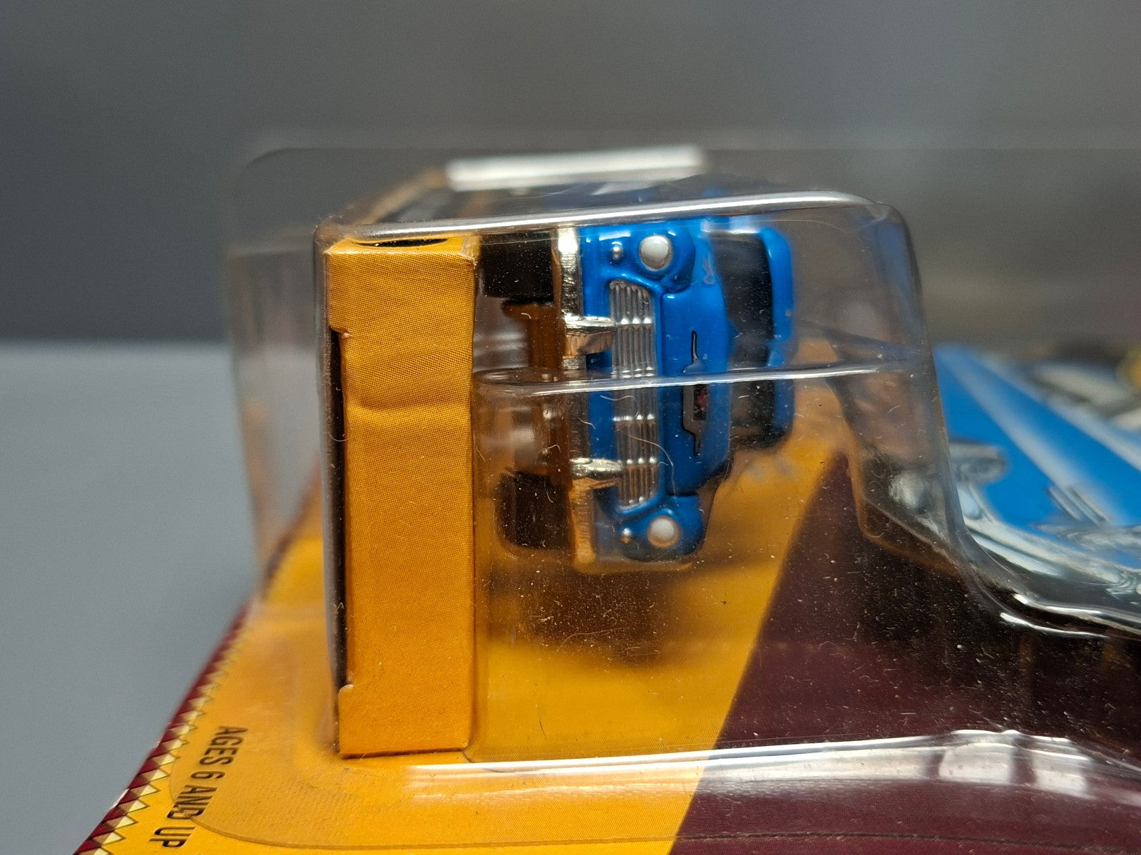 Johnny Lightning 2003 scrapin' 1955 chevy cameo  (NG35)