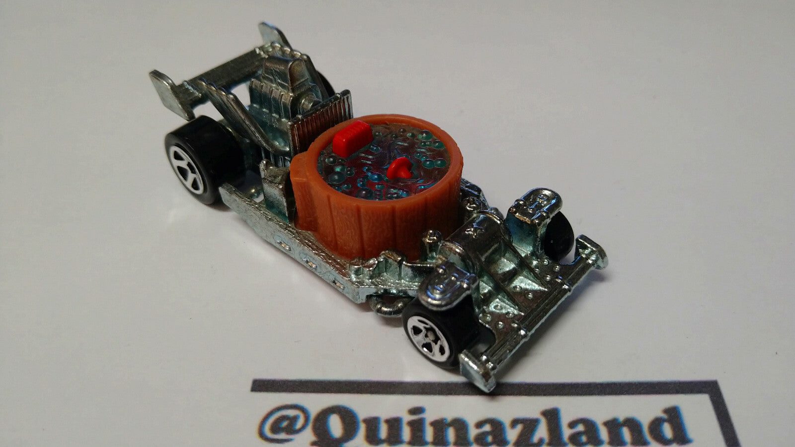 Hot Wheels Hot tub 2006-026 version 5sp (A13)