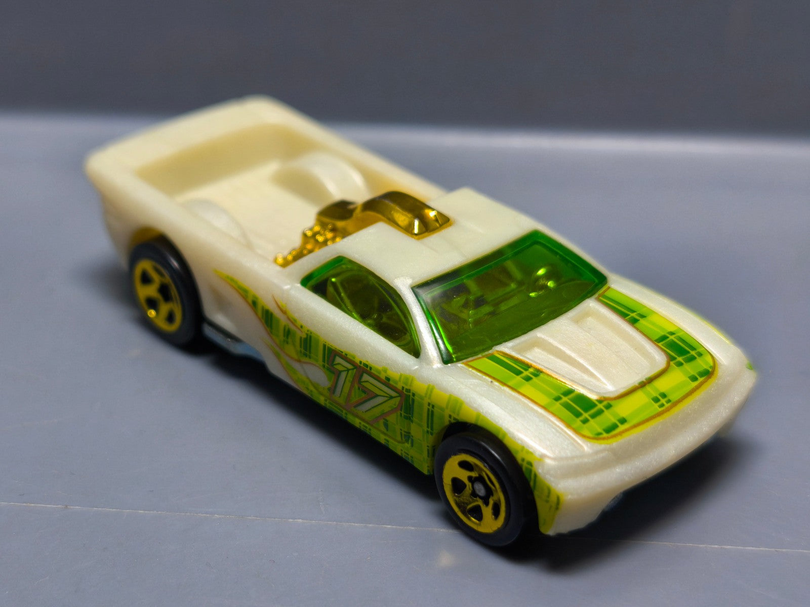 Hot Wheels Bedlam 2007 clover cars  (A18)