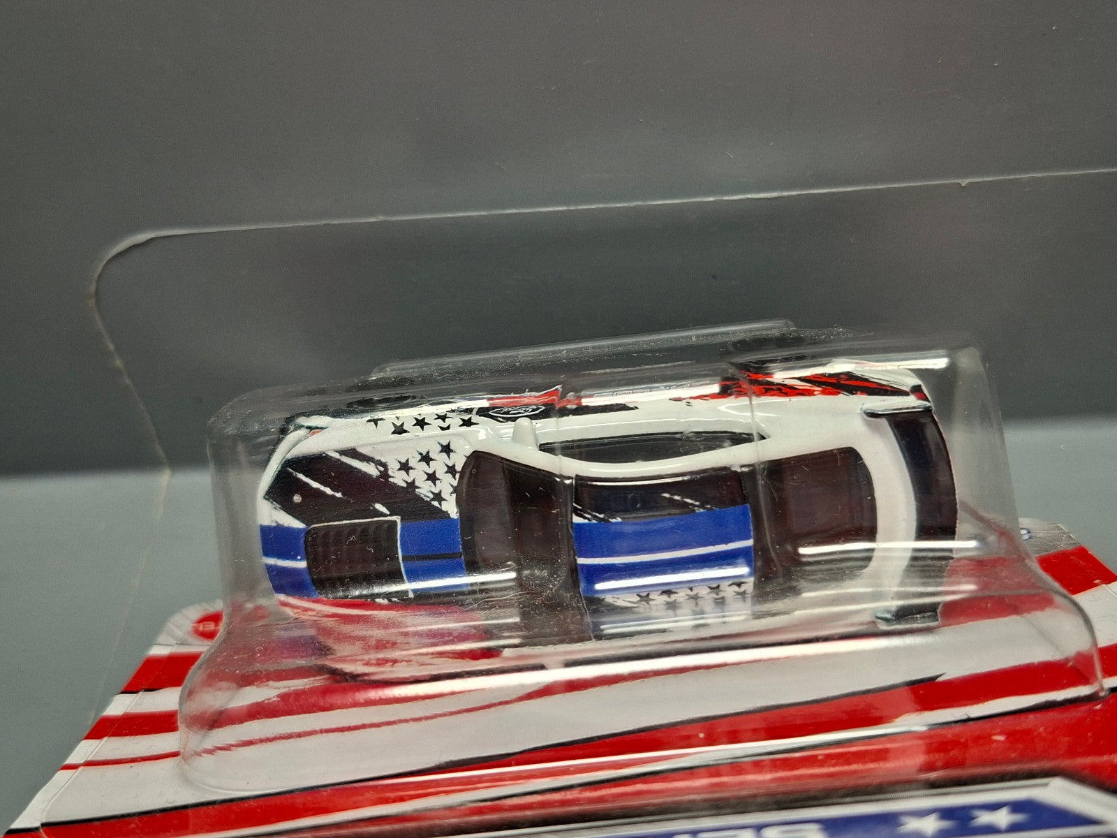 Hot Wheels 2024 stars & stripes 2020 ford shelby GT500  (NP20)