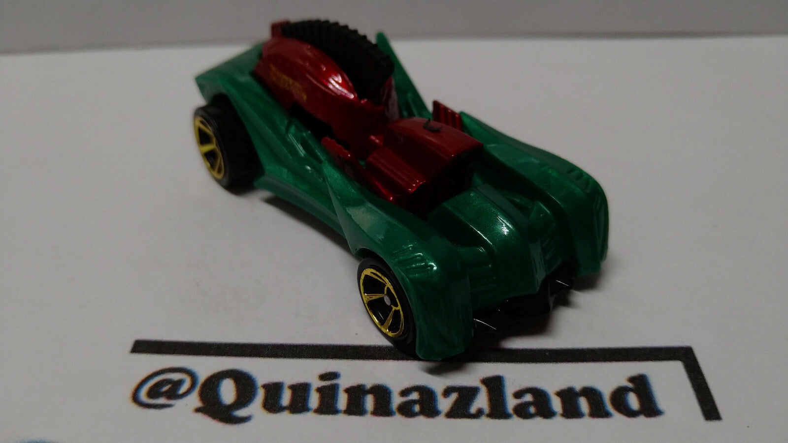 Hot Wheels Troyes soldier 2012-001  (A15)