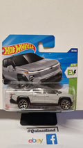 Hot Wheels Silverado EV RST  2025-086 (NP45)