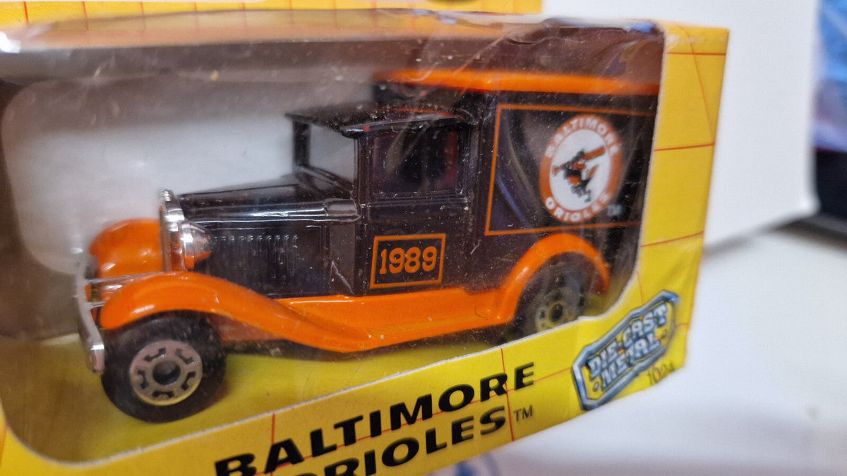 Matchbox 1989 MLB Ford model A Baltimore Orioles ⚠️ bulle fendue   (NP38)