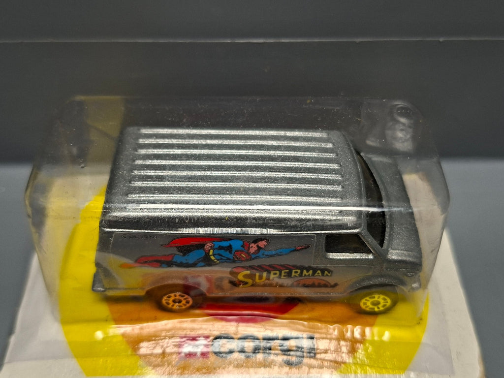 Corgi  Chevrolet van superman (CP08)