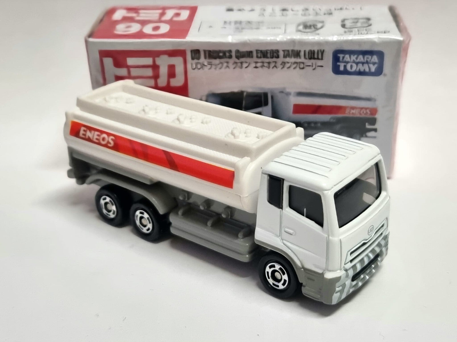 Tomica 2016 regular Nissan UD trucks Quon Eneos Tank lorry (CP08)
