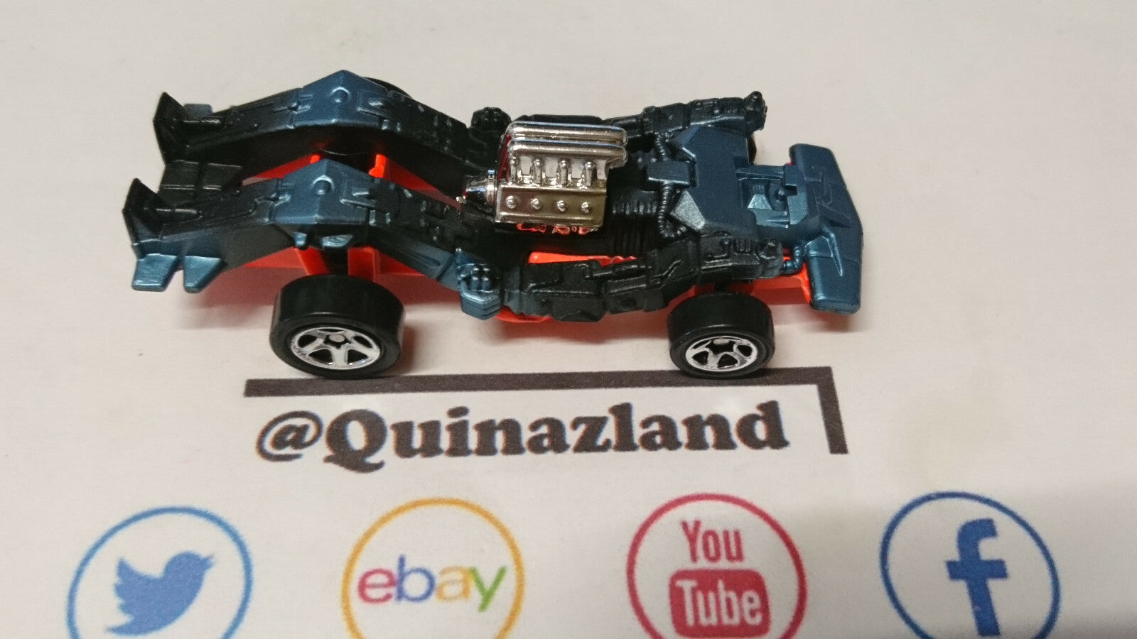 Hot Wheels Phantomachine 1996-479  (A14)