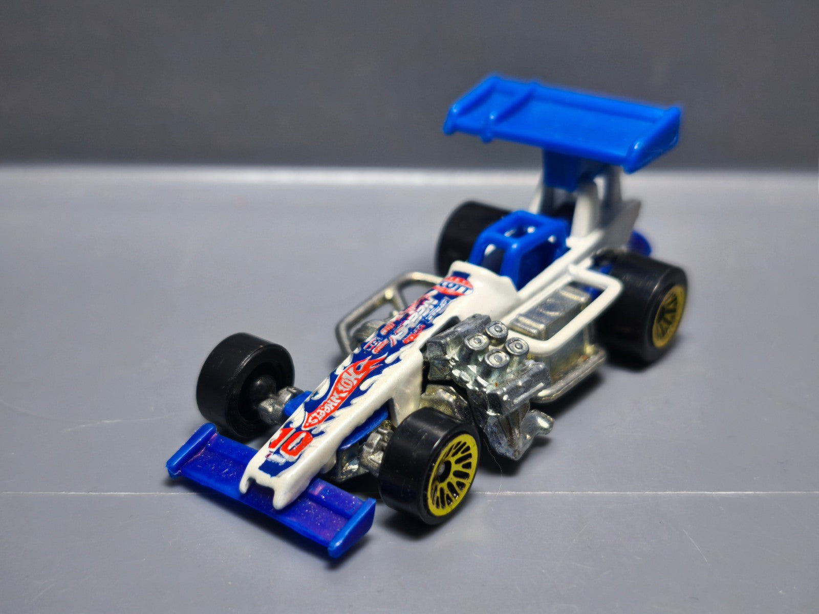 Hot Wheels Super modified 2010-170   (A25)