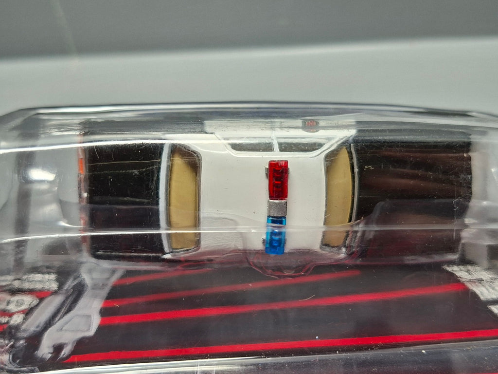 Greenlight  Hollywood The Terminator 1977 Dodge Monaco Chase (NG43)