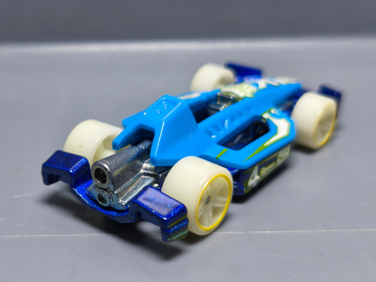 Hot Wheels   Arrow Dynamic 2016-052   (A11)