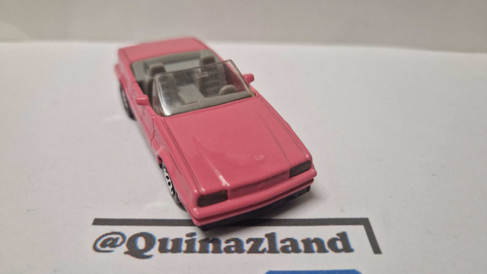 Matchbox 1988 mainline  Cadillac allanté (A15)