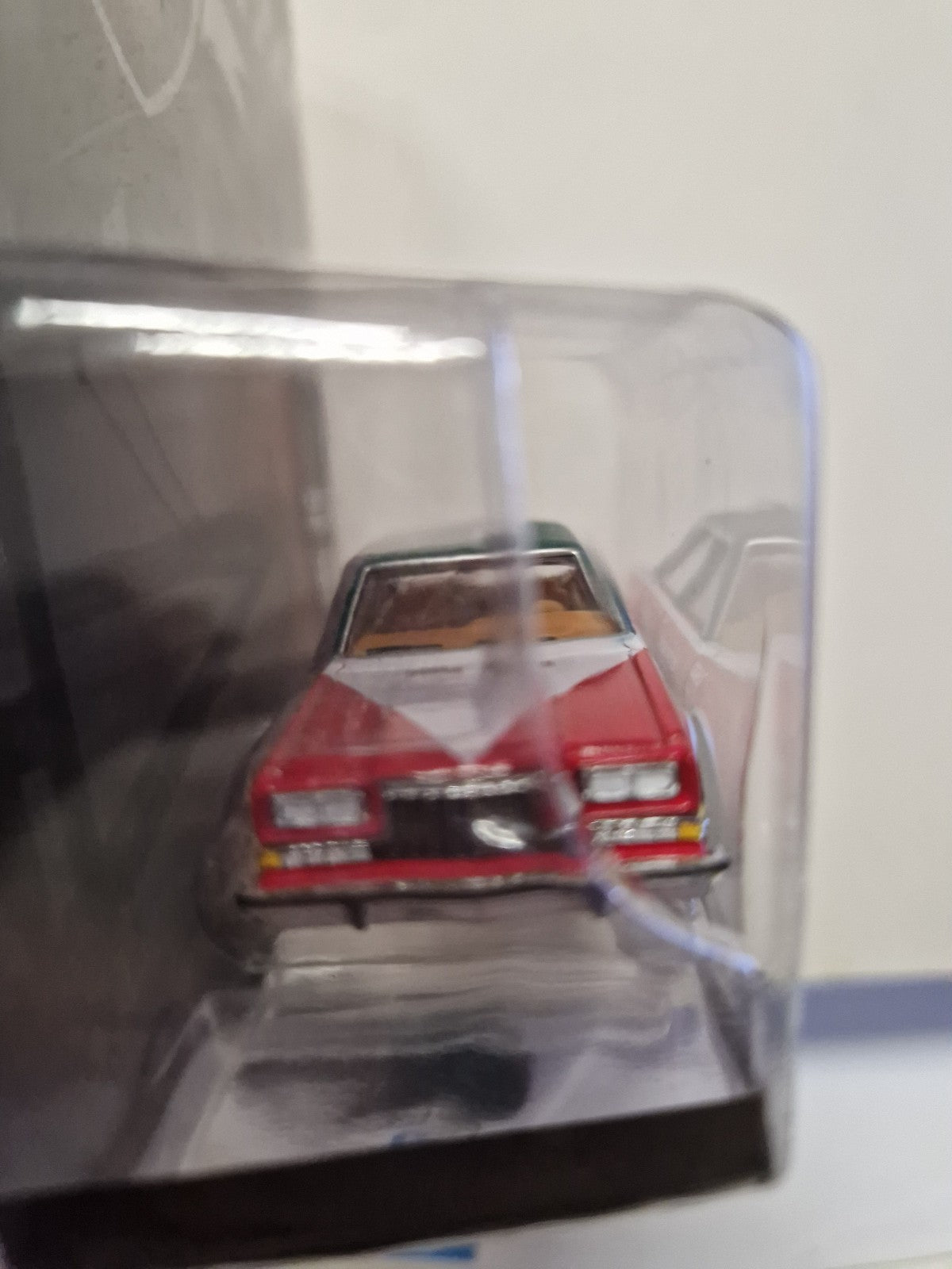 Greenlight Exclusive 1983 Dodge Diplomat Veteran's Chase green Wheels (NG50)