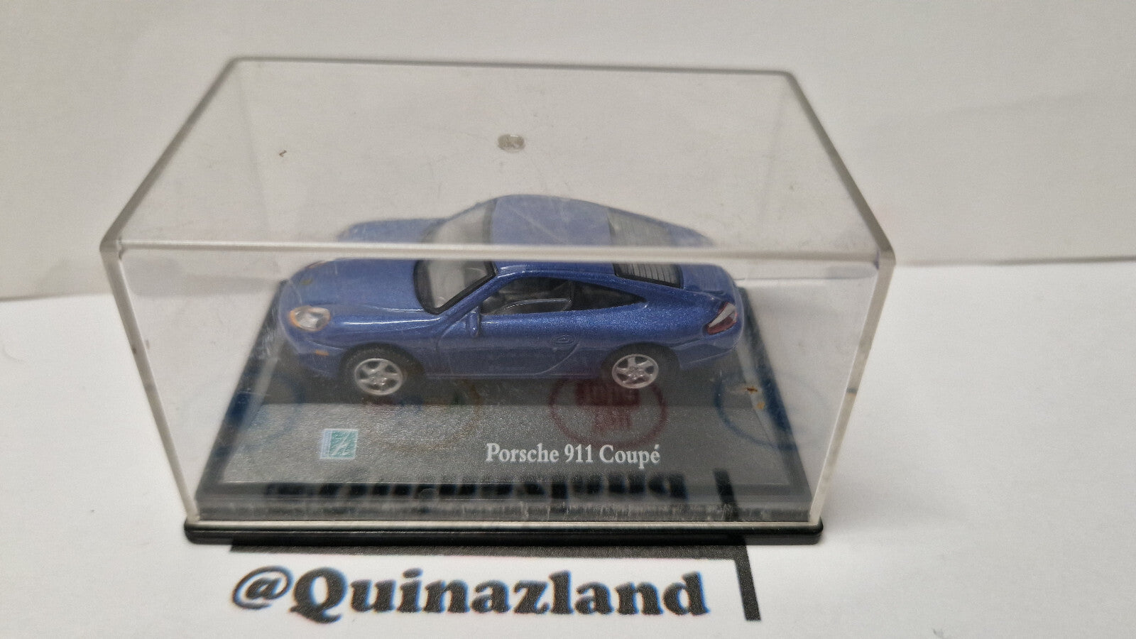 Hongwell  1/72 Porsche 911 coupé    (NP28)