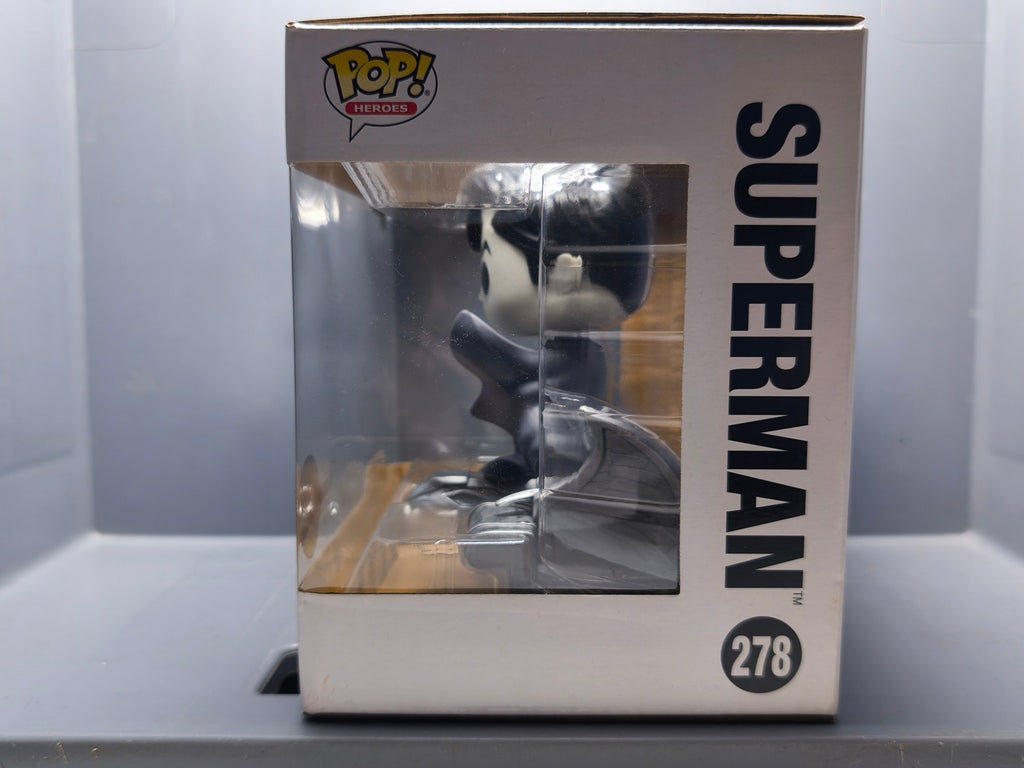 Funko Pop! DC  DELUXE N° 278 Superman Jim Lee SPECIAL EDITION (et)