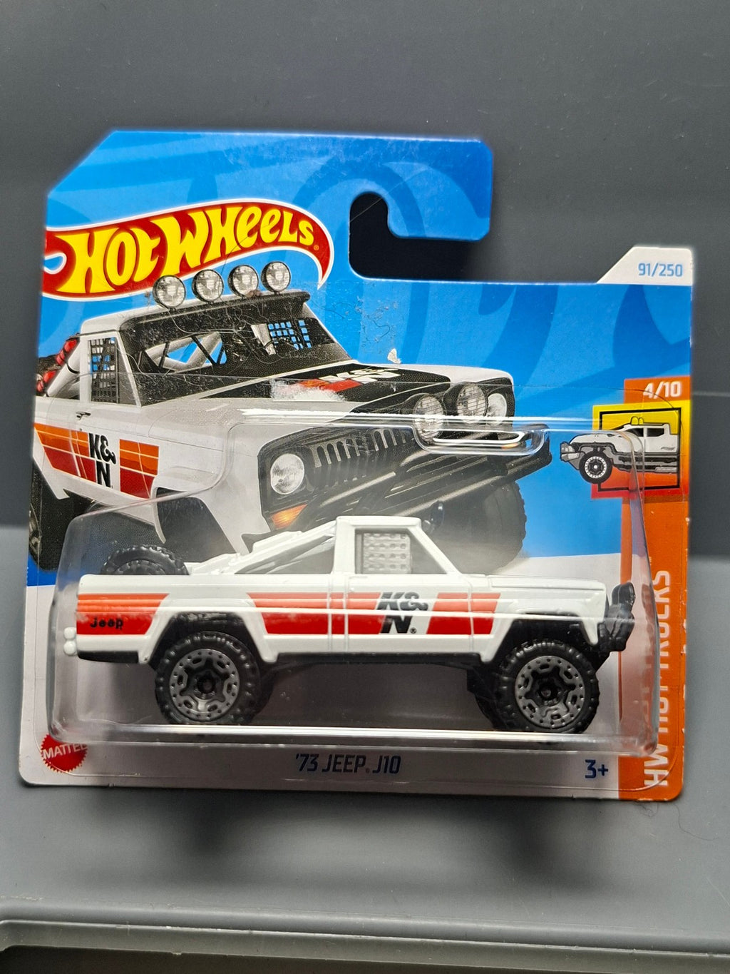 Hot Wheels 73 jeep J10 2024-091 (CP20)