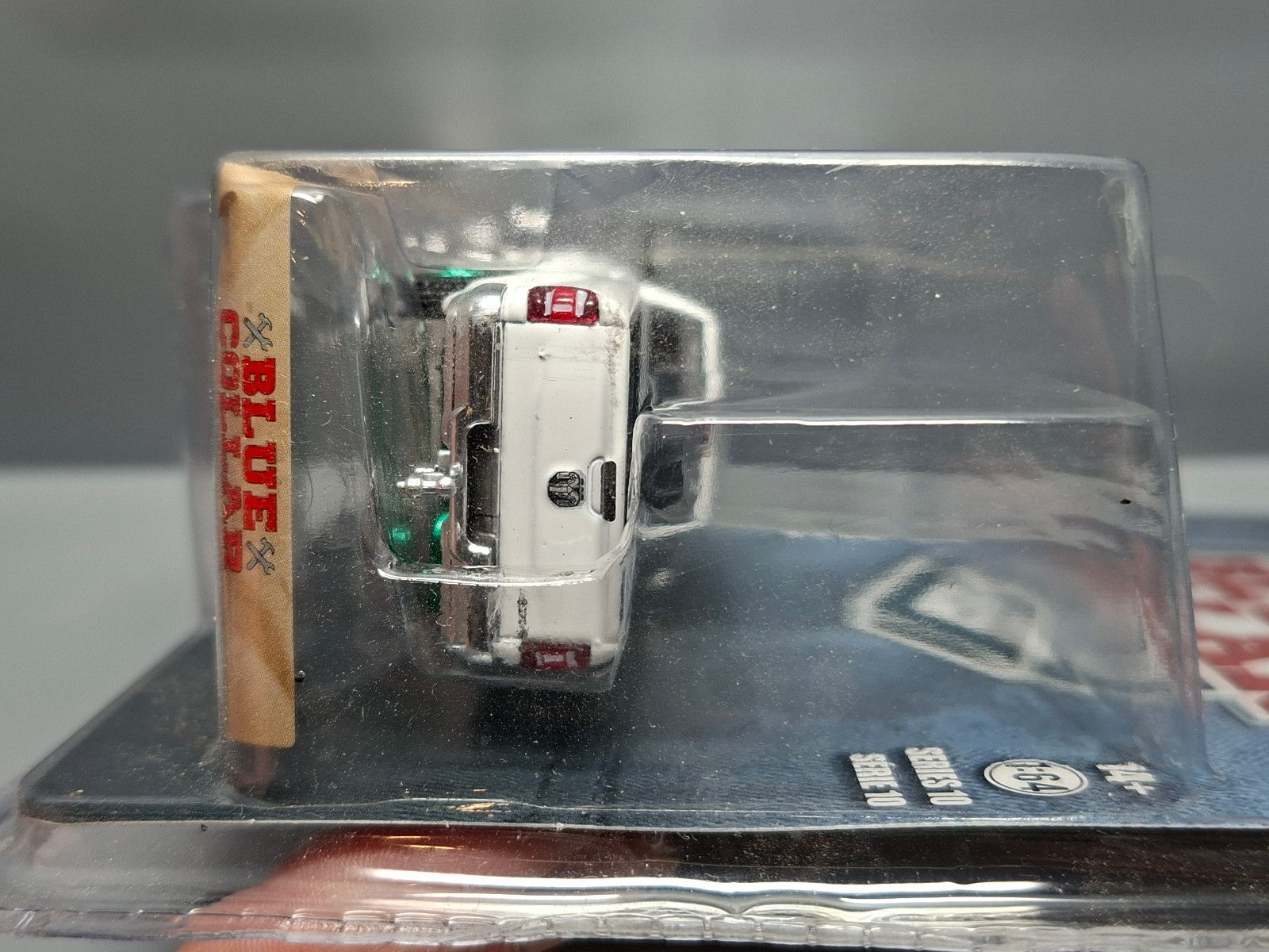 Greenlight Blue Collar 2019 Ram 2500 Tradesman Chase Green Wheels  (NG47)
