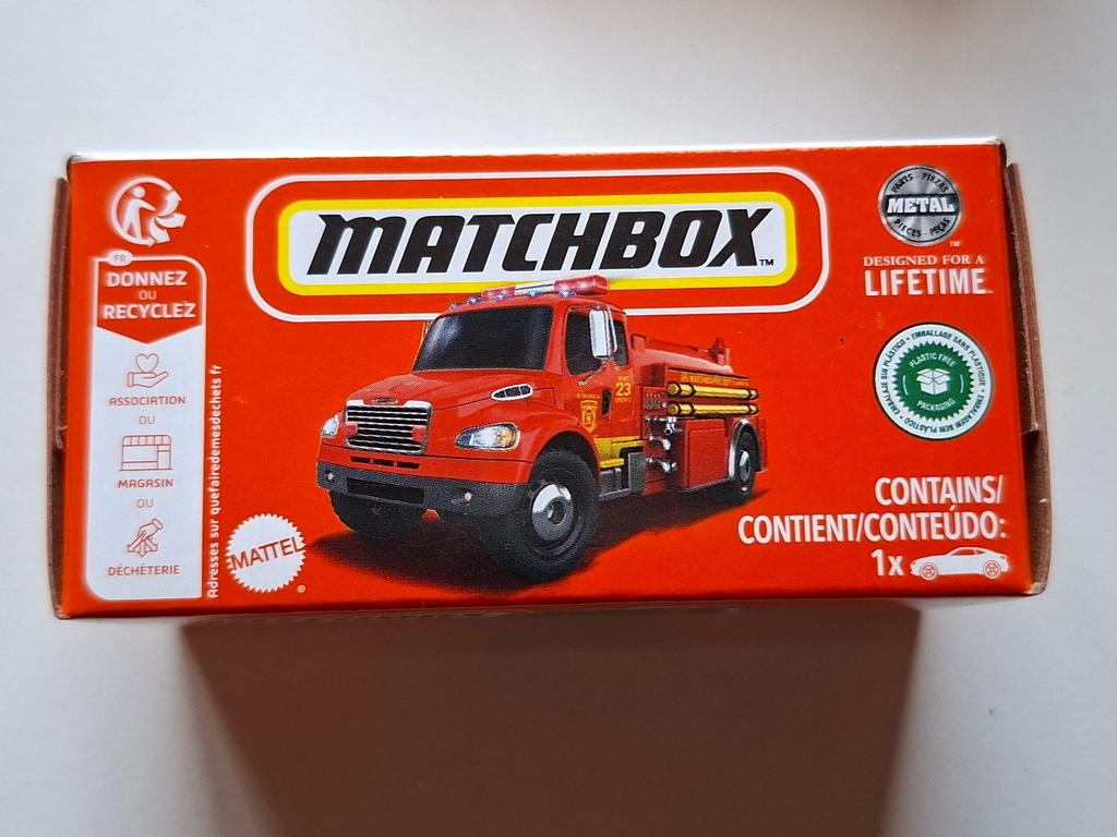 Matchbox Freightliner M2 106 76/100 (NP22)