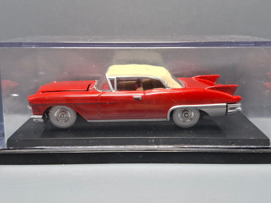Hot Wheels 2002 black box  1957 cadillac eldorado   (CP19)