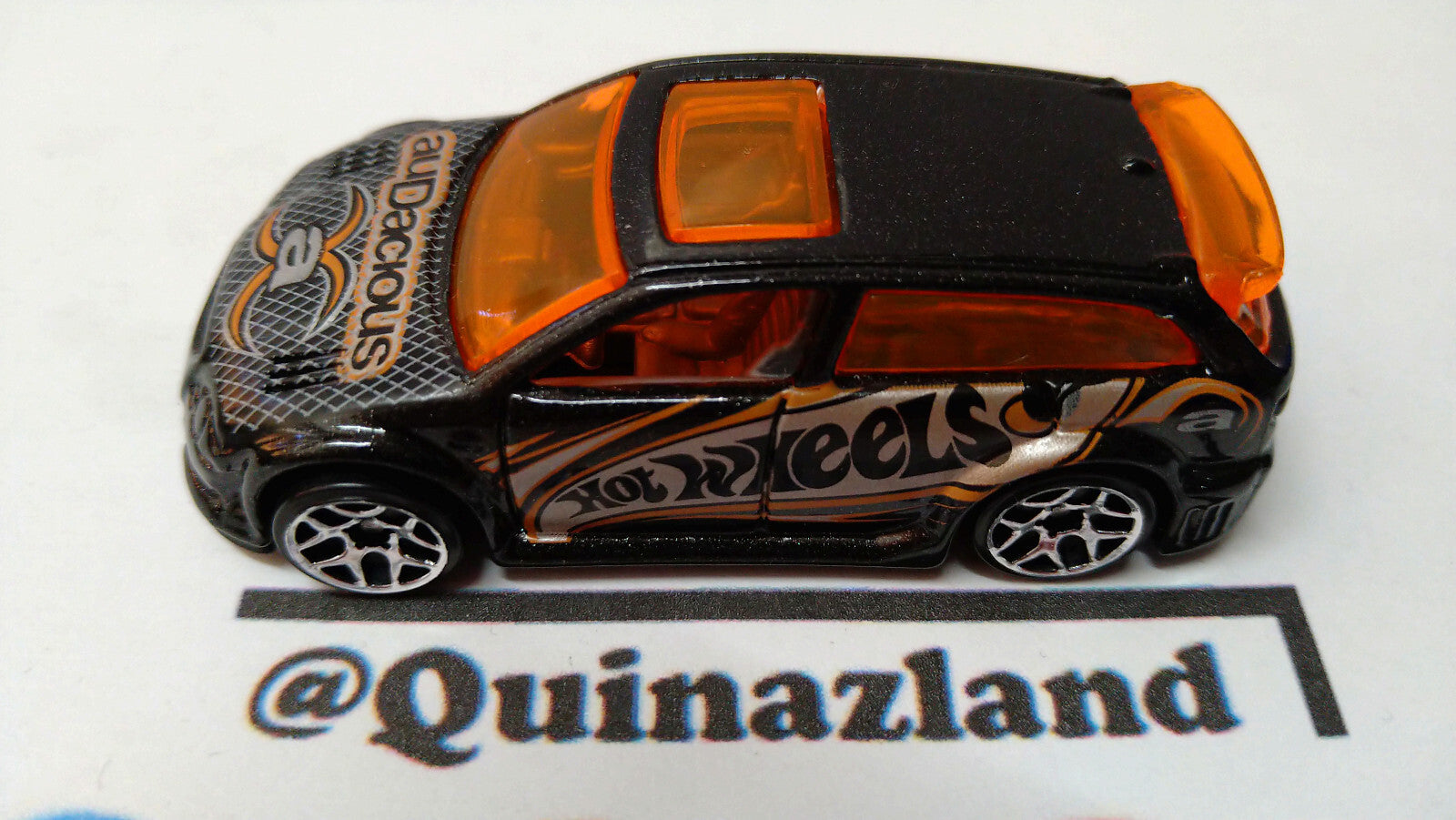 Hot Wheels Audacious 2003-044 (A10)